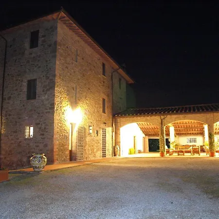 Podere Schioppello Casale Con Privati Casa rural *