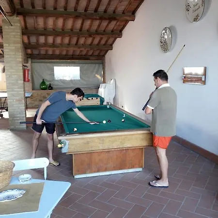 Podere Schioppello Casale Con Privati Casa rural *